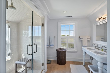 Katama-Edgartown Martha's Vineyard vacation rental - BR6 King En Suite Shower Stall, Second Floor