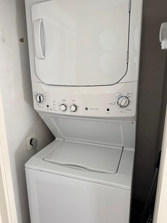 Chilmark Martha's Vineyard vacation rental - Washer/dryer