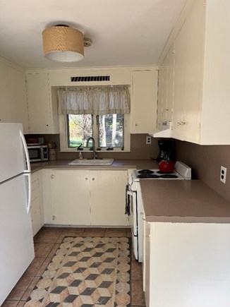 Chilmark Martha's Vineyard vacation rental - A complete kitchen