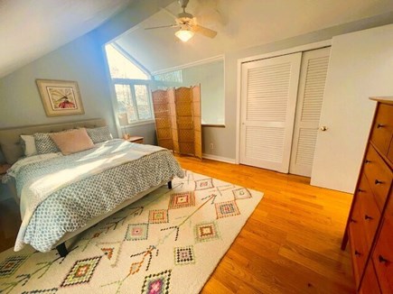 Chilmark Martha's Vineyard vacation rental - Upstairs queen bedroom