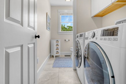 Edgartown  Martha's Vineyard vacation rental - Laundry and 1/2 bath