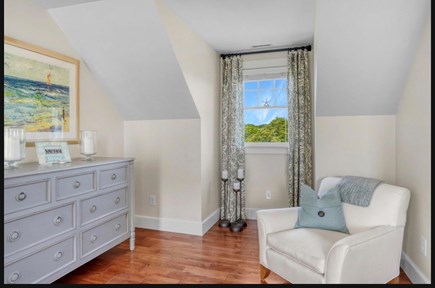Edgartown  Martha's Vineyard vacation rental - 2nd Floor Primary sitting area