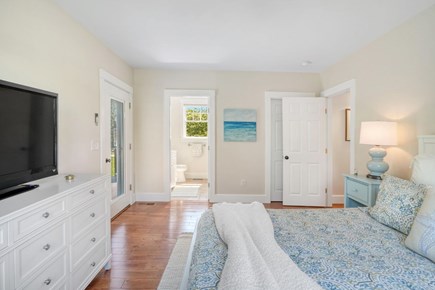 Edgartown  Martha's Vineyard vacation rental - Bedroom - First floor - Queen ensuite bathroom