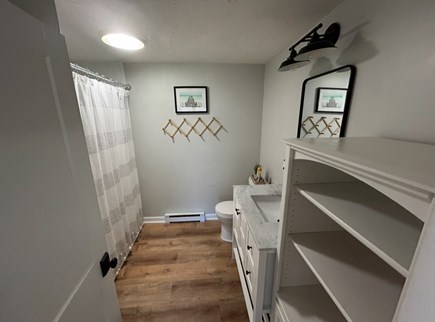 Oak Bluffs Martha's Vineyard vacation rental - Bathroom with full size tub/ shower