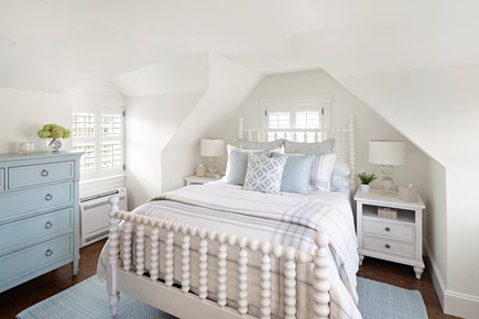 Dowtown Edgartown Martha's Vineyard vacation rental - BR7 Queen, Guest House, Second Floor