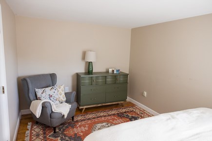 Oak Bluffs Martha's Vineyard vacation rental - King room with arm chair