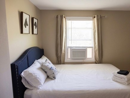 Oak Bluffs Martha's Vineyard vacation rental - Queen bedroom with in room A/C unit