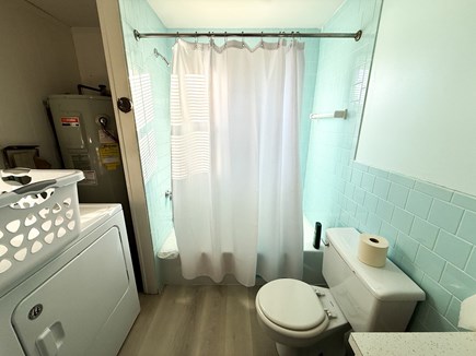 Oak Bluffs Martha's Vineyard vacation rental - Washer/Dryer