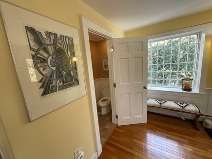 Oak Bluffs Martha's Vineyard vacation rental - Half Bath and Window Seat