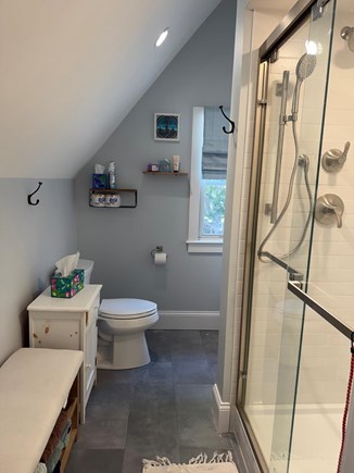 Oak Bluffs, East Chop Martha's Vineyard vacation rental - New bathroom
