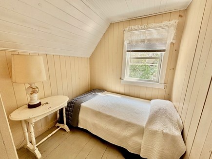 Oak Bluffs, East Chop Martha's Vineyard vacation rental - Queen Bed
