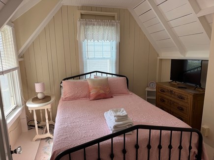 Oak Bluffs, East Chop Martha's Vineyard vacation rental - Upstairs Queen Bedroom
