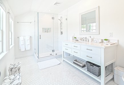 Edgartown Martha's Vineyard vacation rental - Bathroom