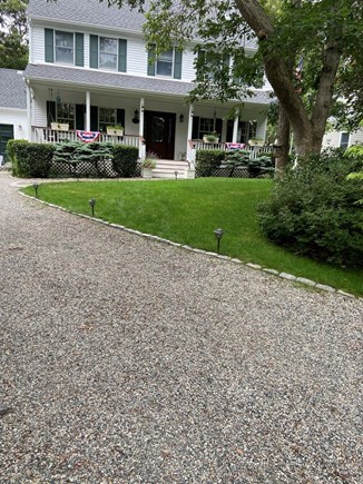 Vineyard Haven, Tisbury Martha's Vineyard vacation rental - Front yard