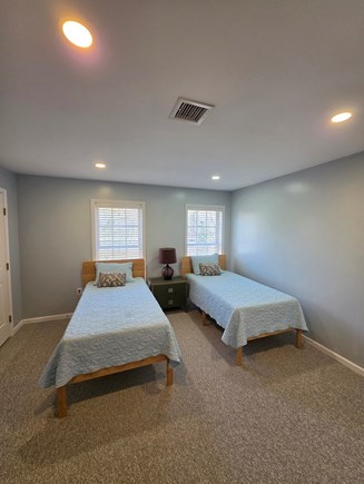 Vineyard Haven Martha's Vineyard vacation rental - 2nd Floor Twin Beds