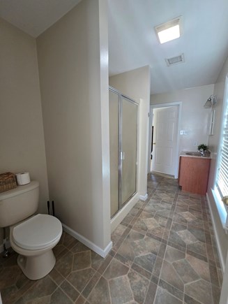 Vineyard Haven Martha's Vineyard vacation rental - 2nd Floor Shared bath
