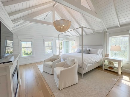 Edgartown Martha's Vineyard vacation rental - BR1 King with En Suite, Second Floor