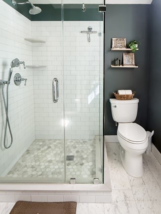 Edgartown Martha's Vineyard vacation rental - Full bath with shower