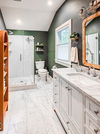 Edgartown Martha's Vineyard vacation rental - Full bath with shower