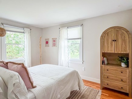 Edgartown Martha's Vineyard vacation rental - Bedroom #4 - Full bed w/ TV