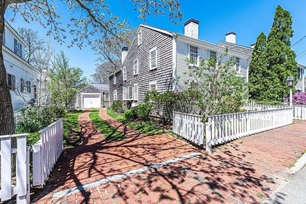 Edgartown Martha's Vineyard vacation rental - Driveway