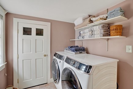 Edgartown Martha's Vineyard vacation rental - Laundry room w washer/dryer