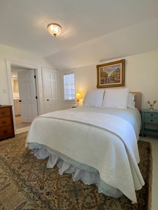 Edgartown Martha's Vineyard vacation rental - Queen Bed w en suite