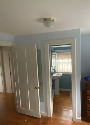 Edgartown, Chappaquiddick Martha's Vineyard vacation rental - Upstairs half-bathroom in the front bedroom