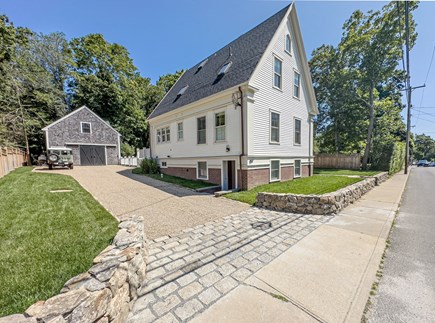 Vineyard Haven Martha's Vineyard vacation rental - Charming, spacious home with private driveway