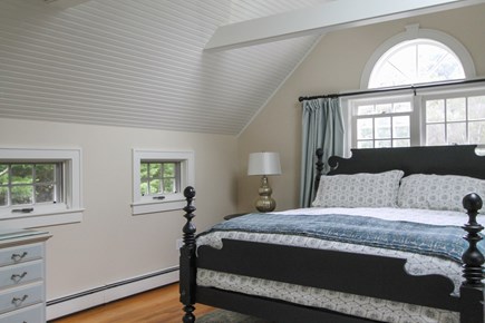 Katama-Edgartown Martha's Vineyard vacation rental - BR2 King with En Suite, Second Floor