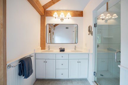 Edgartown, Katama and Close to Downtown Martha's Vineyard vacation rental - Primary bath.