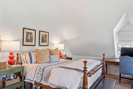 West Tisbury Martha's Vineyard vacation rental - BR2 Queen, Second Floor