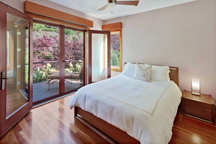 Oak Bluffs Martha's Vineyard vacation rental - Guest Room Queen Bed