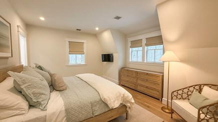 Edgartown Martha's Vineyard vacation rental - BR2 King En Suite, Second Floor