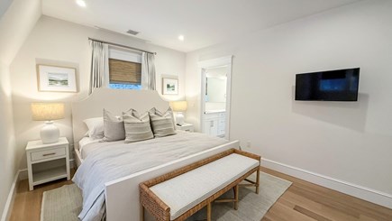 Edgartown Martha's Vineyard vacation rental - BR3 King with Adjoining Bathroom, Second Floor