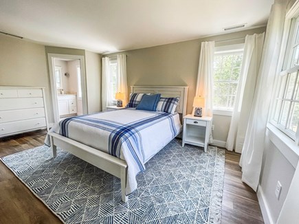 Edgartown Martha's Vineyard vacation rental - BR2 Queen En Suite, Second Floor