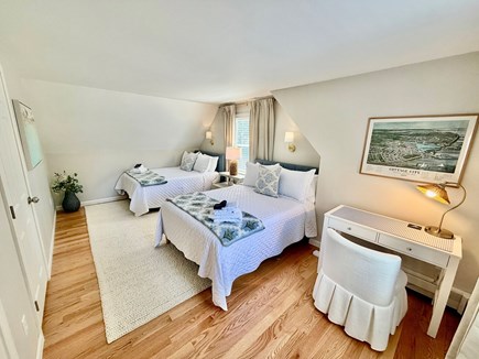 Oak Bluffs Martha's Vineyard vacation rental - Upstairs Bedroom (2 Full Beds, Desk, Closet)