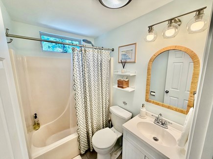 Oak Bluffs Martha's Vineyard vacation rental - First Floor Full Bathroom