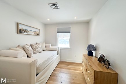 Edgartown Martha's Vineyard vacation rental - Bedroom 3-Single bed(opens up and could sleep 2)