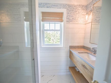 Edgartown Martha's Vineyard vacation rental - Bathroom - upper level