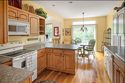 Edgartown Martha's Vineyard vacation rental - Well-equipped kitchen with island bar seating
