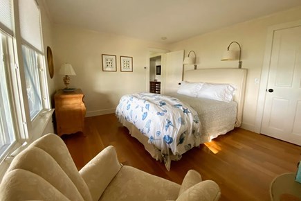 Oak Bluffs, Lagoon Escape Martha's Vineyard vacation rental - Queen Bed