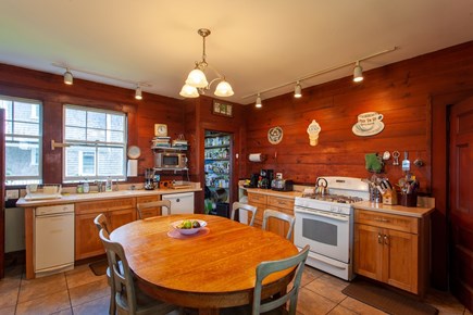 Oak Bluffs Martha's Vineyard vacation rental - Retro kitchen