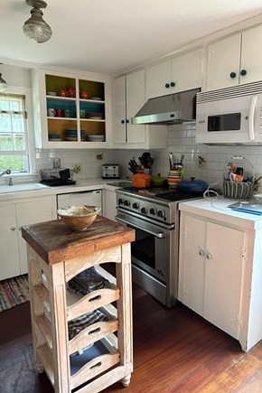 Oak Bluffs Martha's Vineyard vacation rental - Fully equipped kitchen with wood floors