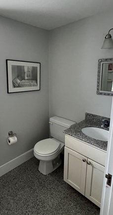 Oak Bluffs, Gingerbread Cottage MVCMA Martha's Vineyard vacation rental - Full bath #3