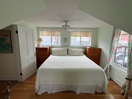 Oak Bluffs, Gingerbread Cottage MVCMA Martha's Vineyard vacation rental - Bedroom 2 King with 2 twins