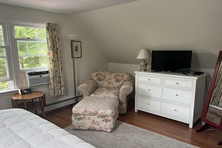 Oak Bluffs Martha's Vineyard vacation rental - Primary sitting area