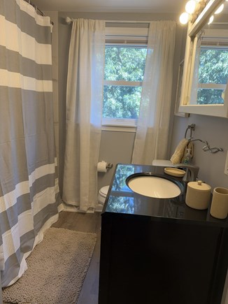 Oak Bluffs Martha's Vineyard vacation rental - Upstairs bathroom
