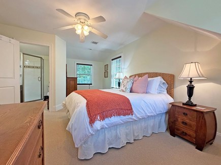 Oak Bluffs Martha's Vineyard vacation rental - 2nd Floor Queen with En-suite Bathroom