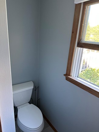 Oak Bluffs Arts District Martha's Vineyard vacation rental - Toilet